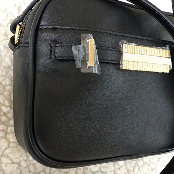 Ted Baker Black Crossbody Bag with Gold Accents - Picture 3 of 8